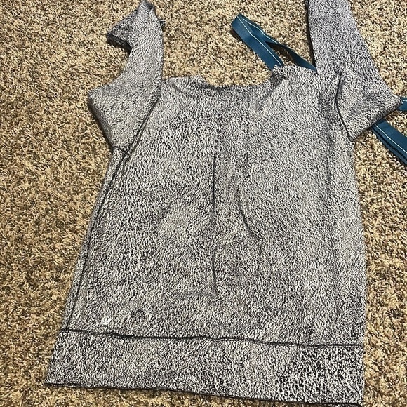 LULULEMON Womens 4 Black White Back Zip Pleated Rush Hour Long Sleeve Top - Picture 5 of 8